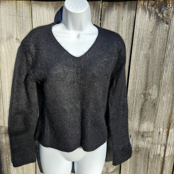 Angora Rabbit Hair Sweater - Picture 4 of 8
